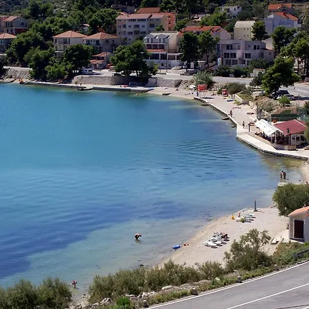 10003c Apartment Marina