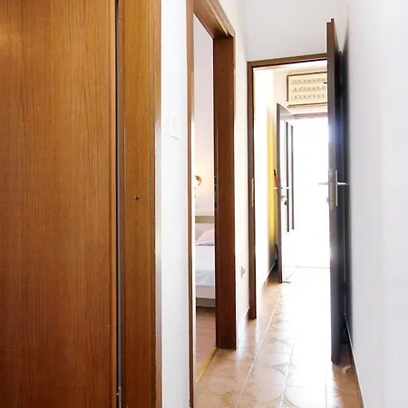 10003c Apartament *